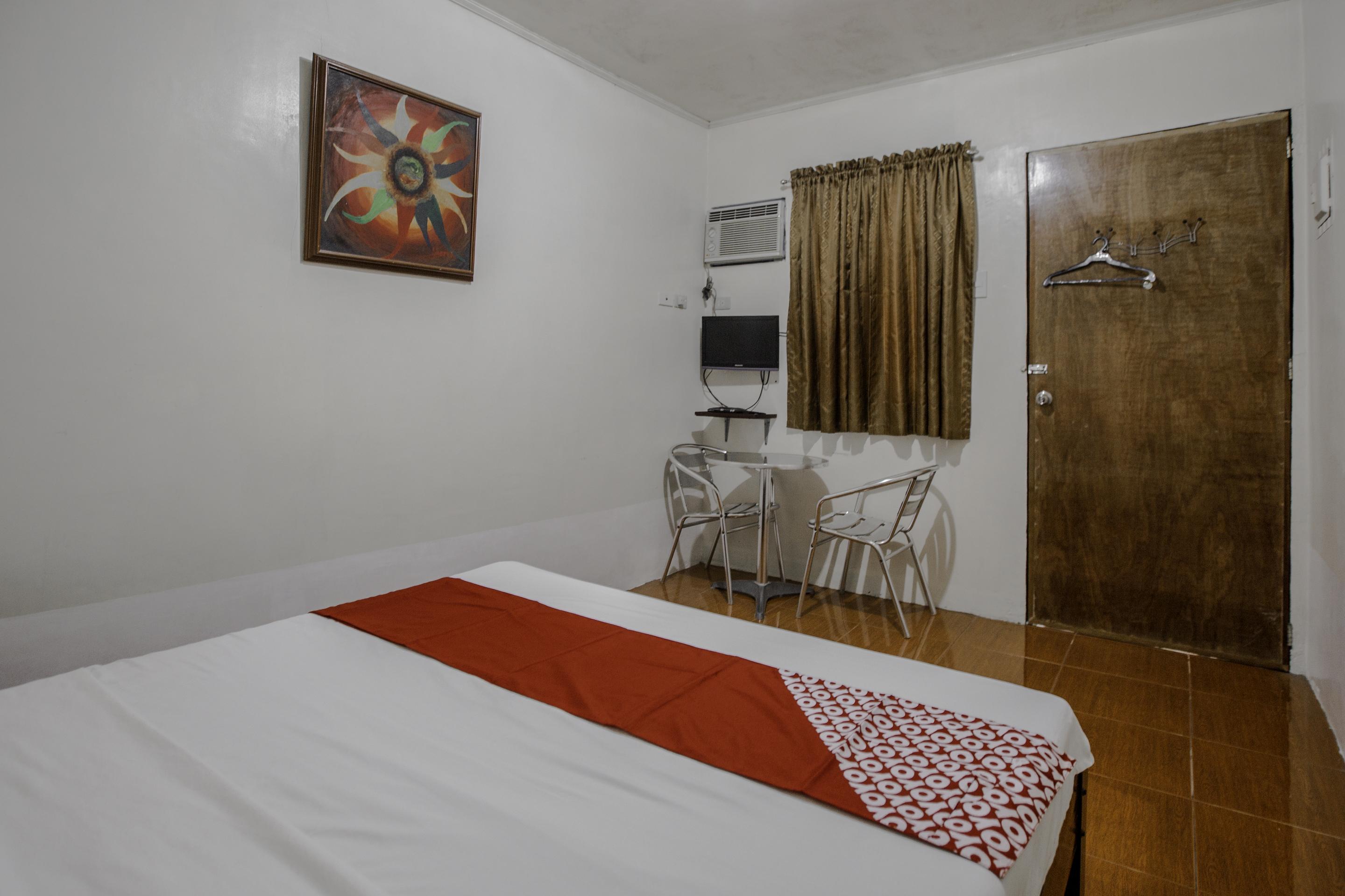 Oyo 741 Sierra Travellers Inn Tagaytay City Dış mekan fotoğraf
