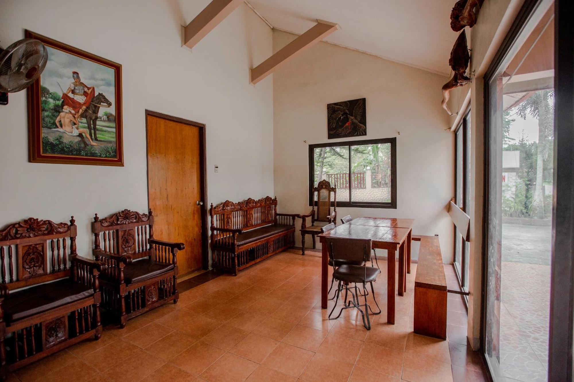 Oyo 741 Sierra Travellers Inn Tagaytay City Dış mekan fotoğraf