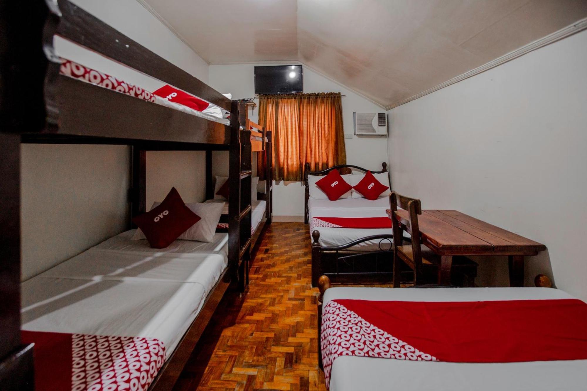 Oyo 741 Sierra Travellers Inn Tagaytay City Dış mekan fotoğraf