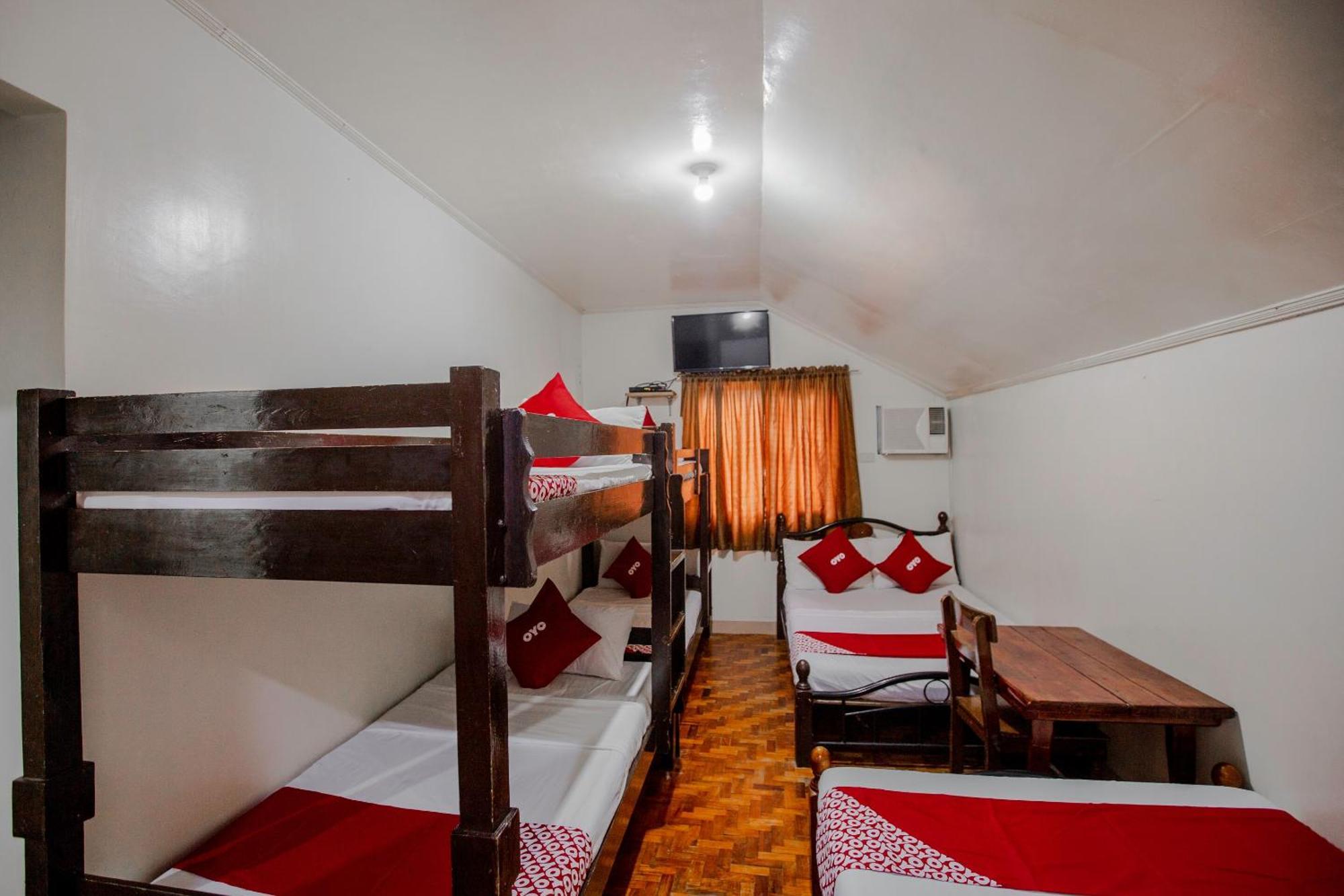 Oyo 741 Sierra Travellers Inn Tagaytay City Dış mekan fotoğraf